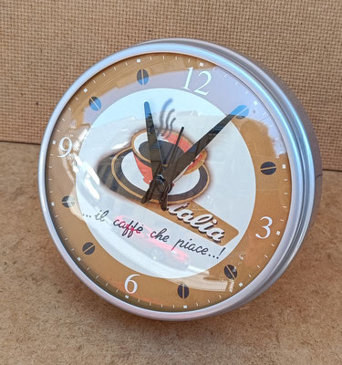 Reloj despertador café con imán. Ref 31906 11,5x11,5x4