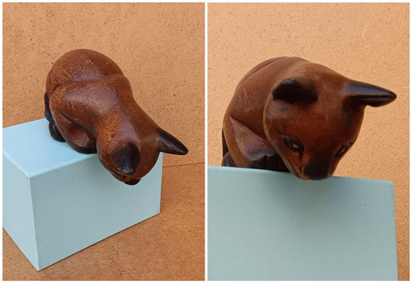 Gato madera teca para estantería. Ref EL0474. 16x8x7