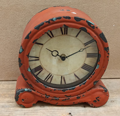 Reloj metal. Ref 17588. 22x9x24 
