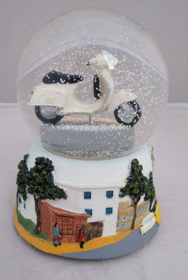 Bola nieve musical Vespa resina. Ref 507012284