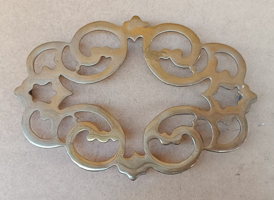 Salvamanteles metal portugués. 25x17x2