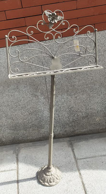 Atril metal. Ref 4YO270. 104x45x7