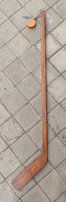 Palo hockey con disco estilo vintage madera. Ref 76372. 125x27. Disco 7x2,5