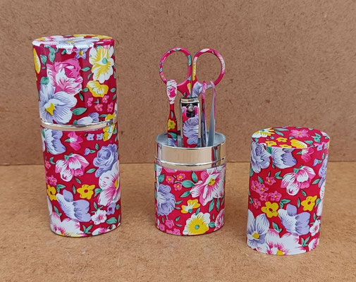 estuche manicura viaje. Ref 7026638. 12x4,5x3