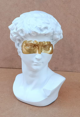 Busto David con antifaz. Ref 27402. 15x11x6