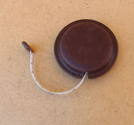 Cinta métrica cuero. 7x2