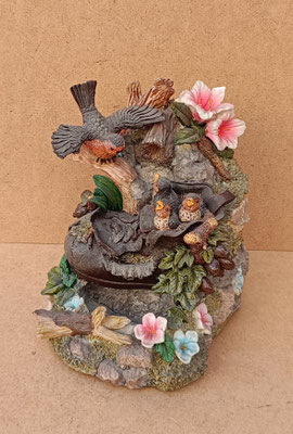 Fuente con sonido de pájaros resina. Ref FUE001. 23x17x20