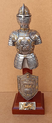 Armadura medieval resina. Ref 92029D. 32x10x8,5