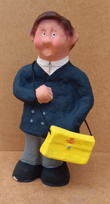 Manit. Cartero cartón fallero artesano. Ref 2328. 27x13x7