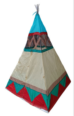 Tipi indio tela. Ref 1945. 167x100x100.