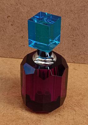 Botella perfume cristal. Ref 31572. 11x5x5