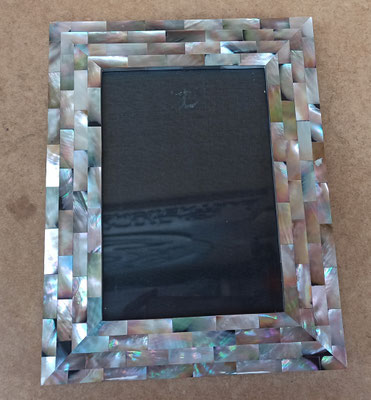 Portafotos resina nacarado. 23x18