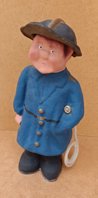 Manit. Bombero cartón fallero artesano. Ref 2301. 29x13x7