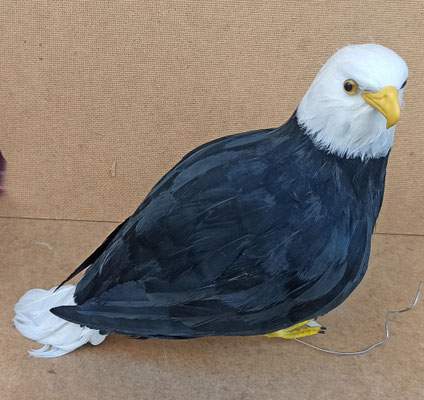 Águila poliespan y plumas. Ref ZZ119076. 23x33x15