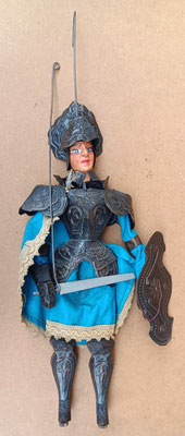 Marioneta siciliana personaje opera dei pupi. Origen Catania. 54x20+palo