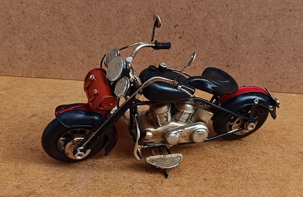 Moto metal. Ref 22790. 18x7,5x11