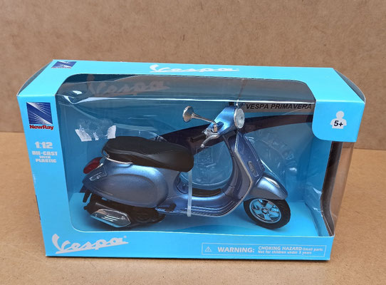 Vespa Primavera. Ref 40093. Escala 1:12