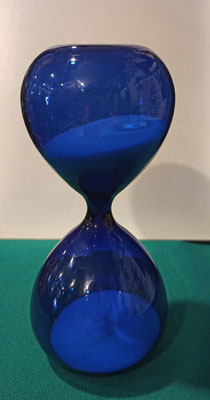 Reloj cristal azul arena blanca. Ref 10175. 16x7. 10 minutos