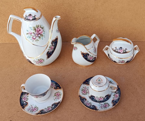 Juego de café " Tú y yo" porcelana AR-MO. Ref DSP009.