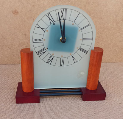 Reloj mesa madera y cristal. Ref CD94009. 20x20