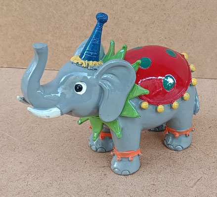 Elefante resina. Ref 6PR4732. 13x13x12x6