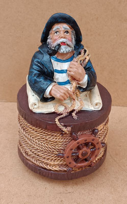 Figura musical giratoria resina. Ref 14189. 14x9