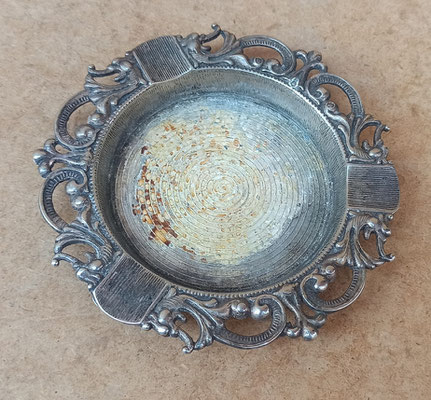 Cenicero metal 