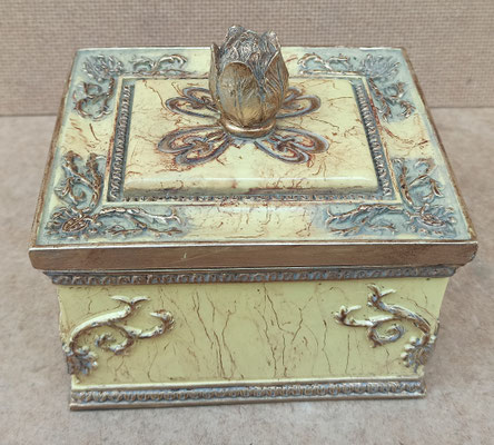 Caja resina. Ref 4650/041. 12x10x10