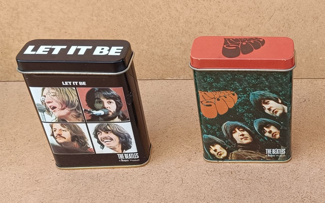 Pitilleras de metal Beatles. Ref 62500043. 9,5x7x2,5. 