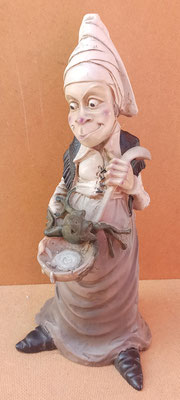 D'Almeida. Bruja resina. Ref 44657. 33x18x13