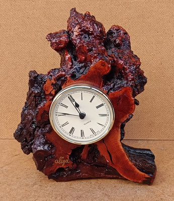 Reloj raíz de roble. Ref 54. 21x19x6