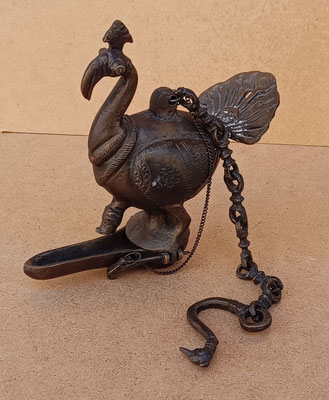 Quemador de incienso bronce. 34x15x7