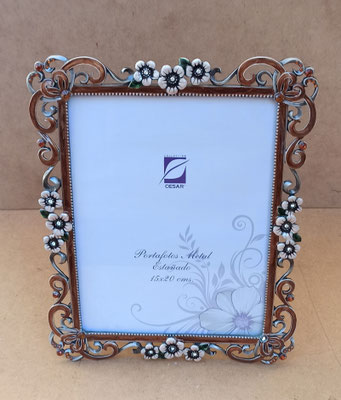 Portafotos metal estañado. Ref 77184. 24x20