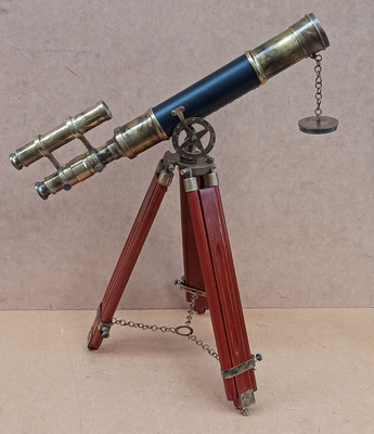 Telescopio doble latón con piel y trípode madera. Ref 24652. 44x21x48