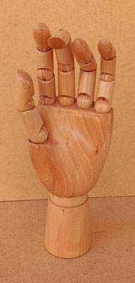 Mano articulada madera. Ref 4072. 30x8x5