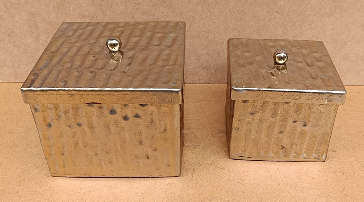 Disponible en enero 2026. Cajas aluminio. Ref 45590. 17x17x15. Pequeña 13x13x13,5