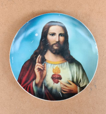Plato cerámica Sagrado Corazón. 18 cms 