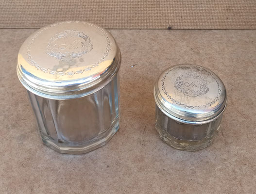 Frasco cristal tapa plateada. Ref 1224303 (8x7) y ref 1221043 (5x5)