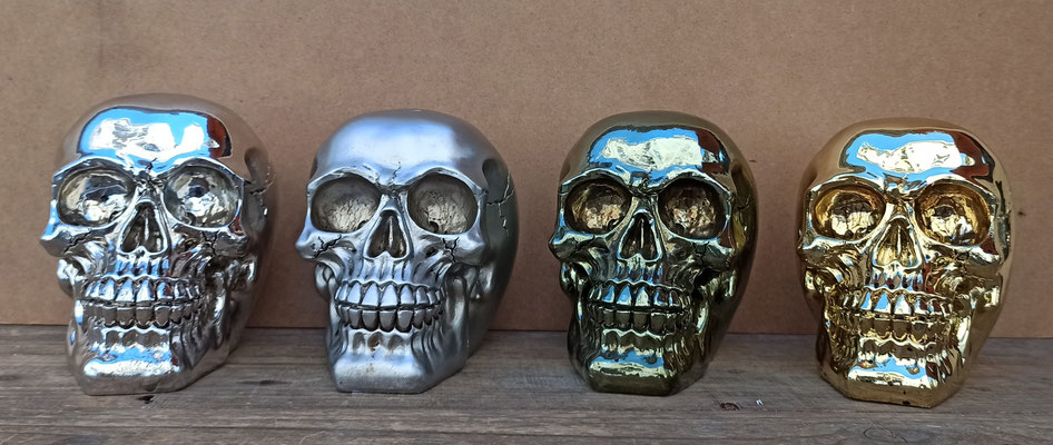 Huchas calavera resina. Ref 783977. 14x11x9