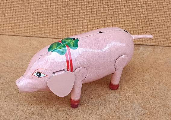 Cerdito lazo. Ref 1391. 13X6