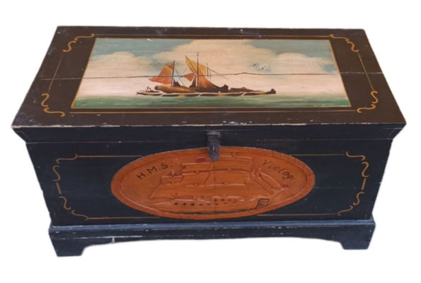 Baúl marinero madera. 68x35x36