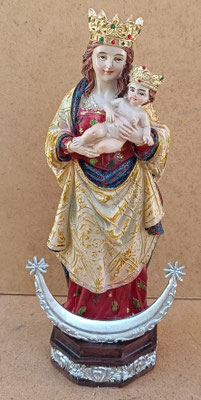 Virgen de la Almudena. Ref 75. 20x9x7
