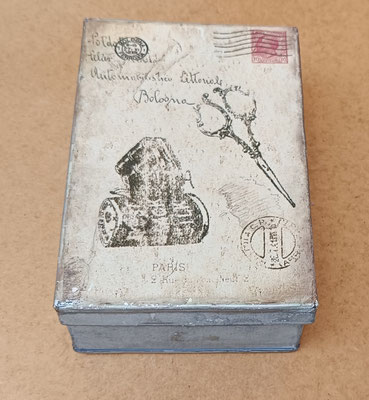 Caja costurero metal. Ref RO027. 19,5x12,5x6