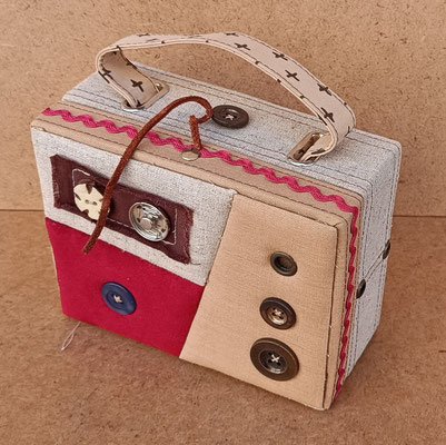 Caja costura madera y tela. Ref 45901. 15,5x15x7