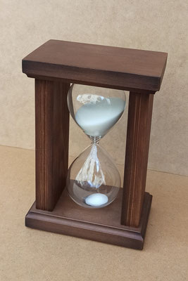 Reloj arena greco-romano madera. Ref 322. 20x13,5x9. 15 minutos. 