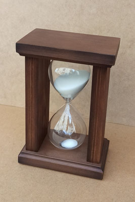 Reloj arena greco-romano madera. Ref 322. 20x13,5x9. 15 minutos. 