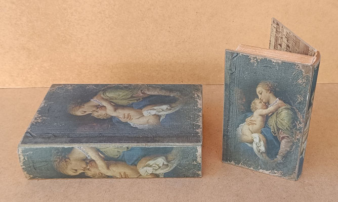 Caja libro Madonna con niño. Ref 5/429. Grande 27x18x7. Pequeño 21x1x5