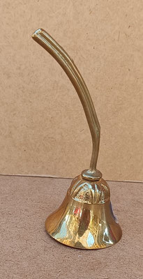 Campana de mano latón. Ref 10000934. 12,5x5