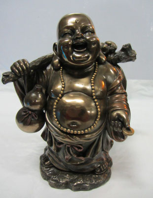 Figura Pudai resina. Ref 68967. 20x20x14
