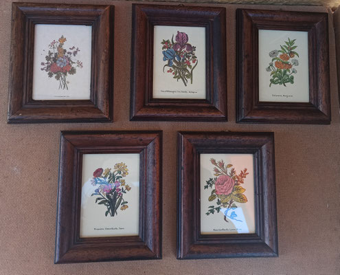 Cuadro rectangular flores madera. 17x14
